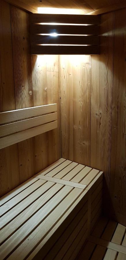 La Chouette Maison - Chambres D'Hotes Et Gite En Ville 勒米尔蒙 外观 照片