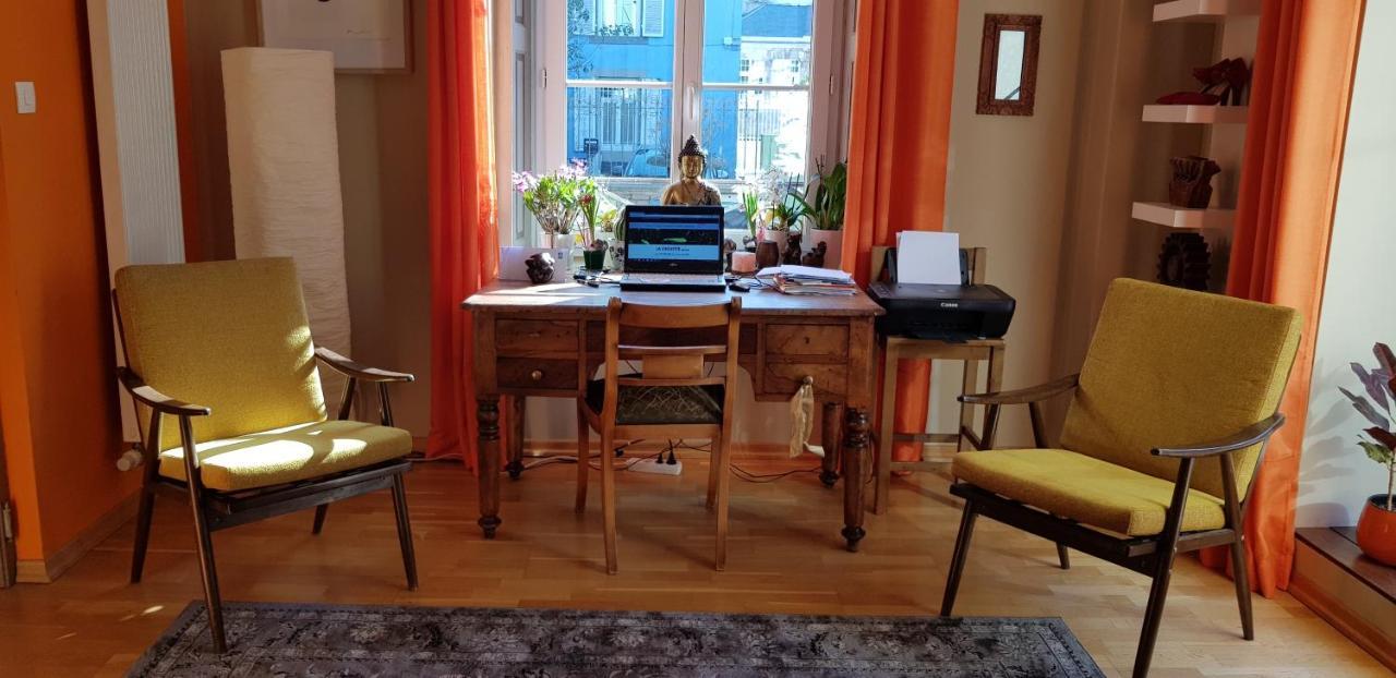 La Chouette Maison - Chambres D'Hotes Et Gite En Ville 勒米尔蒙 外观 照片