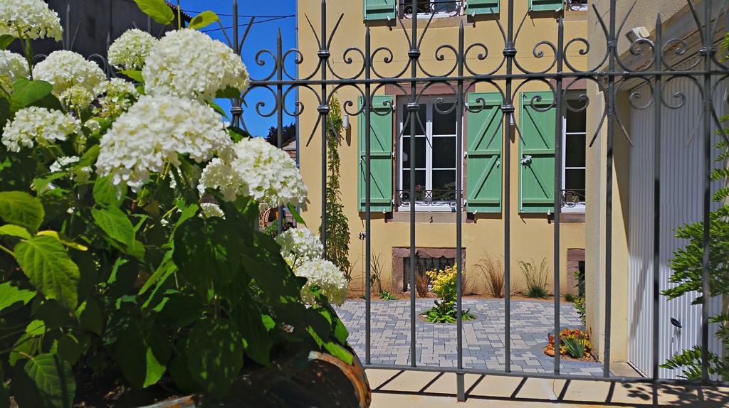 La Chouette Maison - Chambres D'Hotes Et Gite En Ville 勒米尔蒙 外观 照片