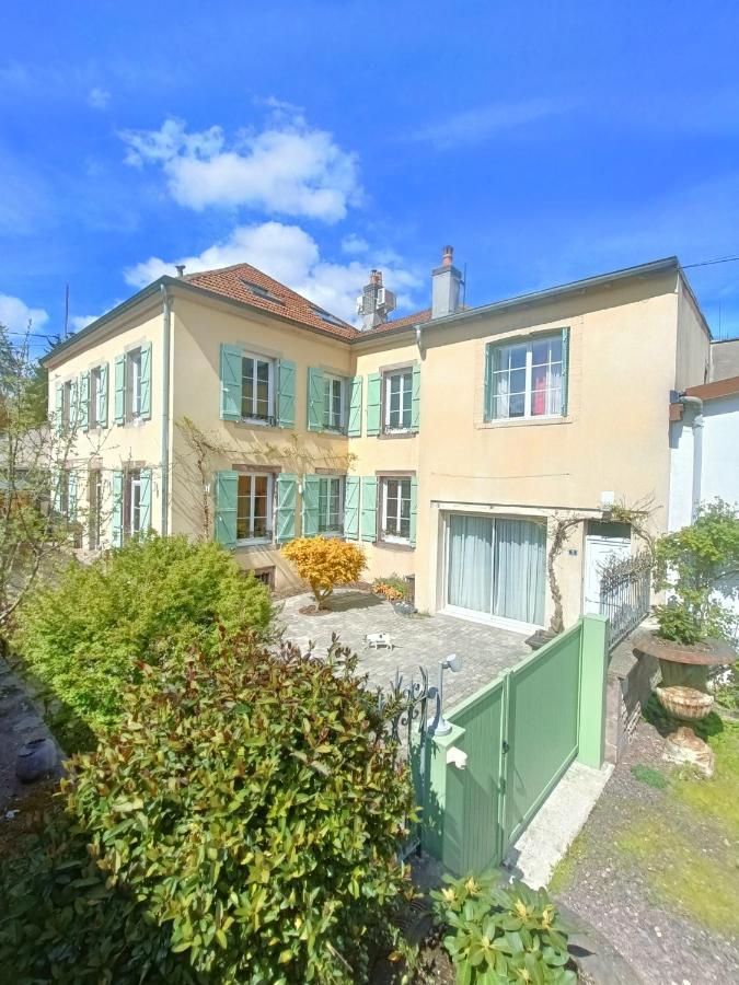 La Chouette Maison - Chambres D'Hotes Et Gite En Ville 勒米尔蒙 外观 照片